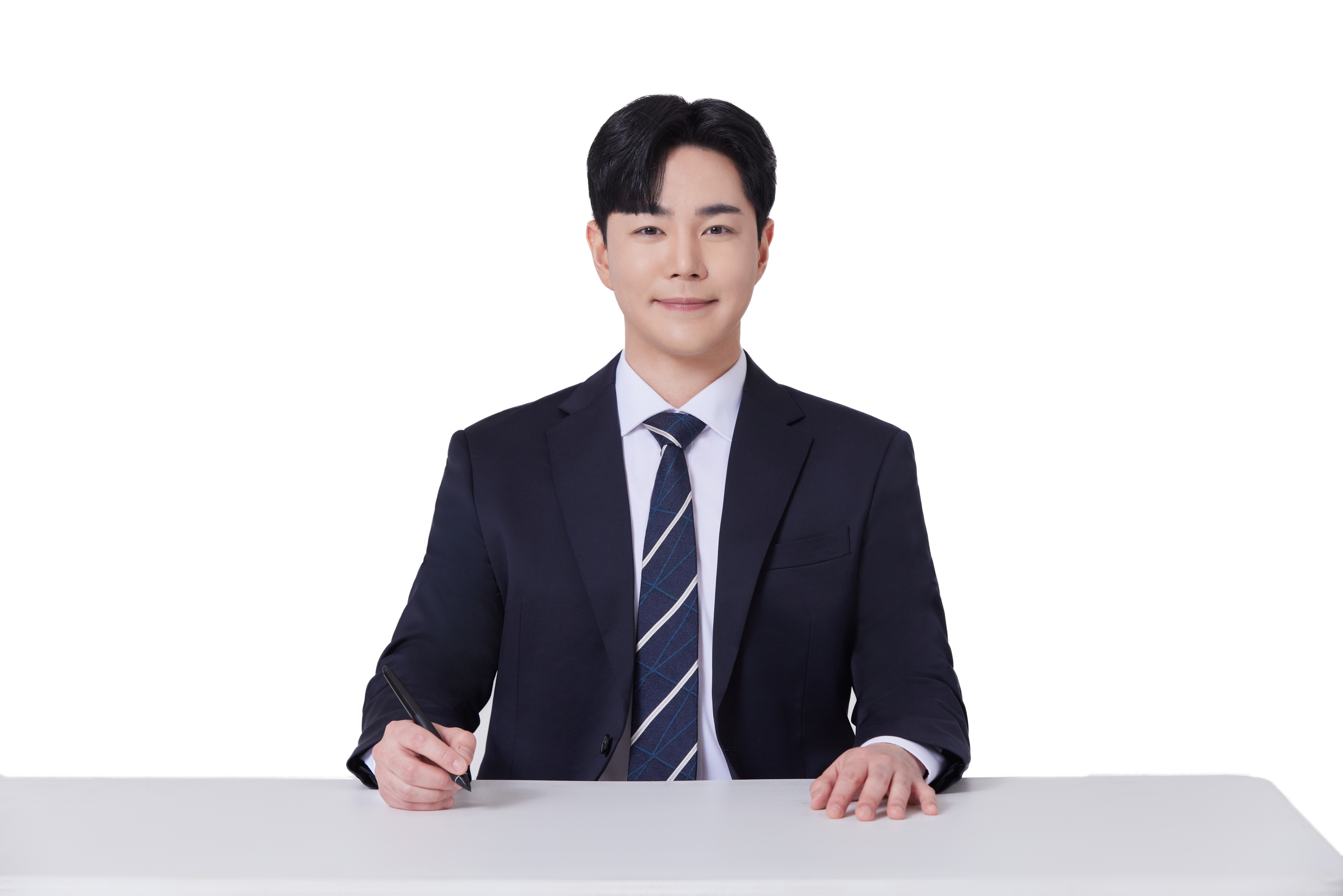 권도윤 송파세무사 | 디케빈즈택스랩, 케빈즈택스의 권도윤세무사가 세금과 세무를 책임집니다.